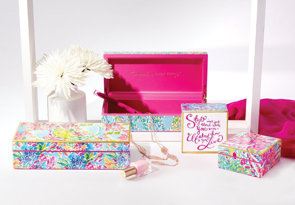 Lilly gift 2024 box